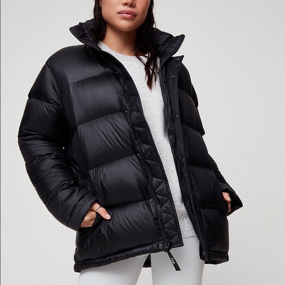 Aritzia TNA SuperPuff in Soft Shine Black